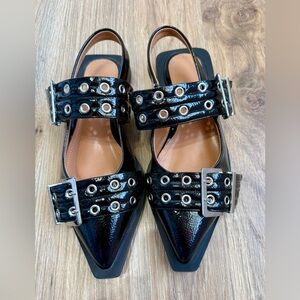 Black Patent Buckle Strap Pointed Toe Flats Size 6 LNC
